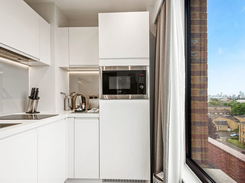 Roomzzz London Stratford 11