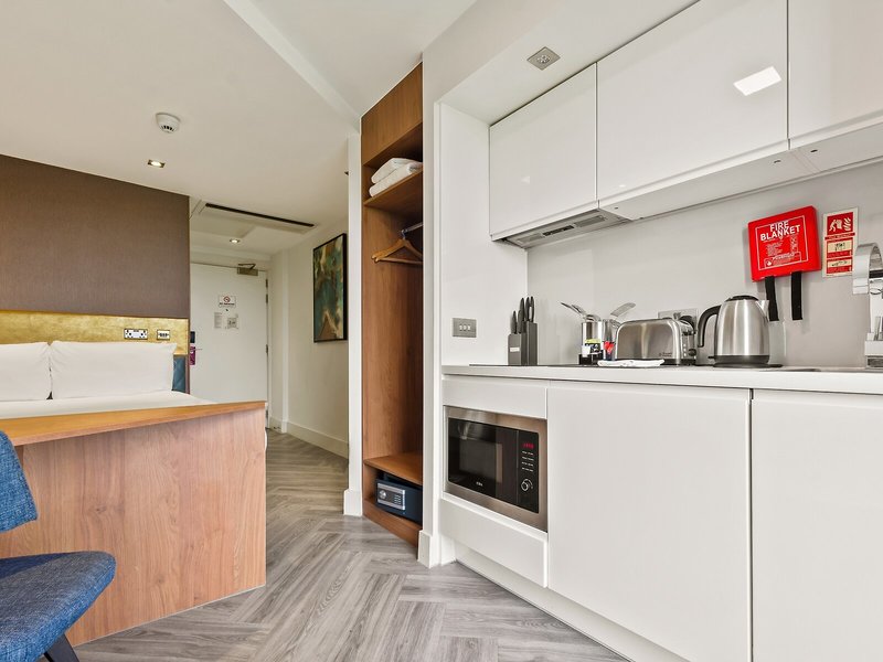 Roomzzz London Stratford 25
