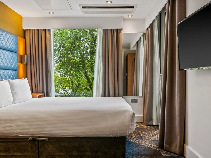 Roomzzz London Stratford 31