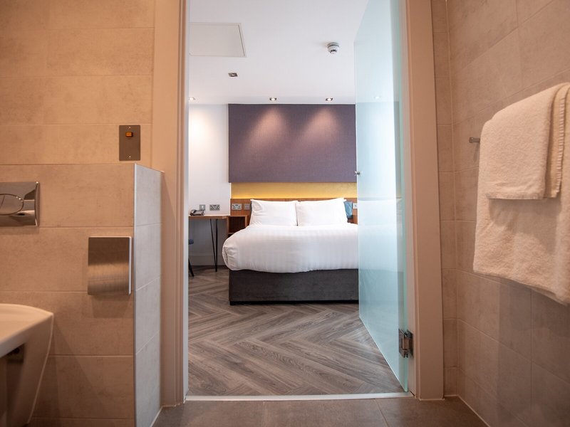 Roomzzz London Stratford 41