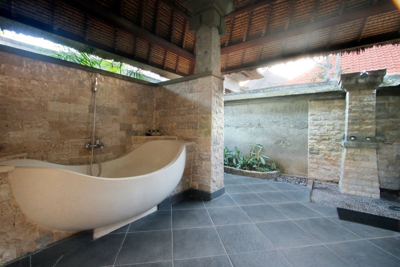 Santi Mandala Villa & Spa 9