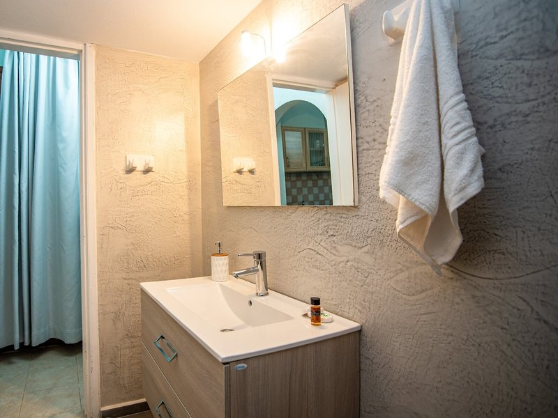 Alexandra Apartments 32