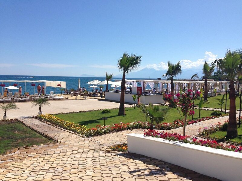 Lara Beach Homes 6