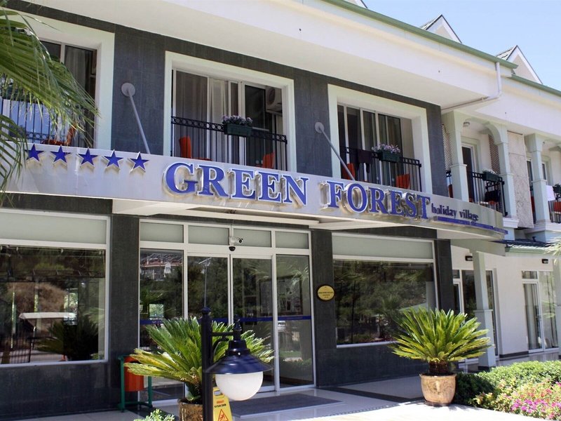 Green Forest Holiday Village 3