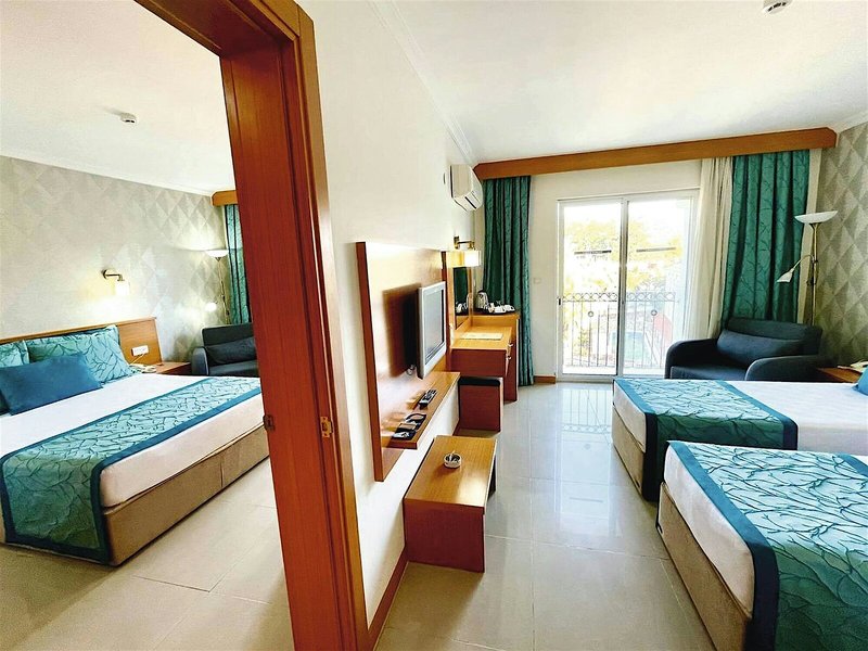 Green Forest Holiday Village 28