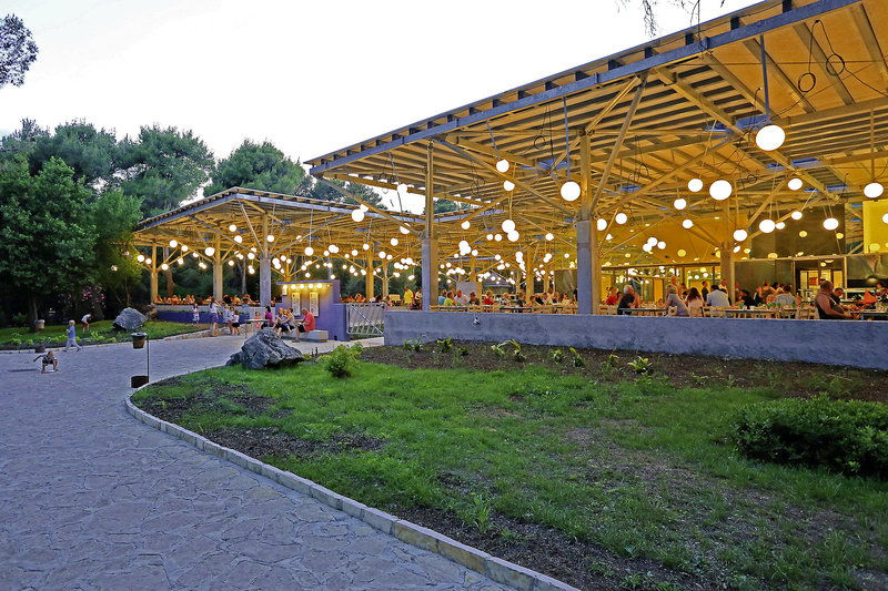 Pine Beach Pakostane 9