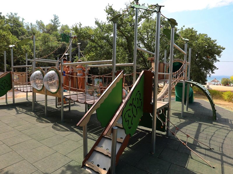 Pine Beach Pakostane Adriatic Eco Resort 37