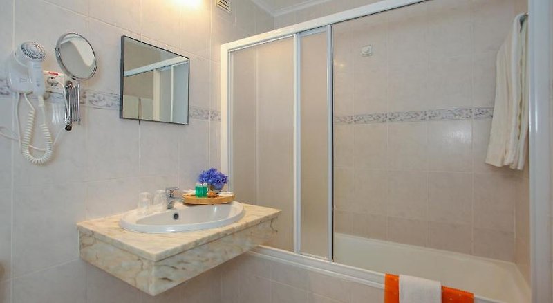 Aparthotel Barracuda 13