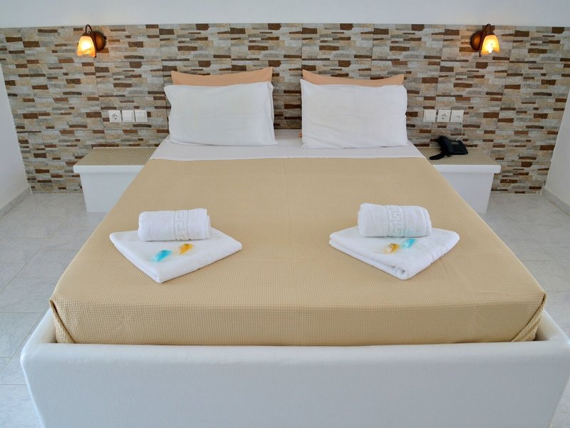 Hotel Glaronisia 23