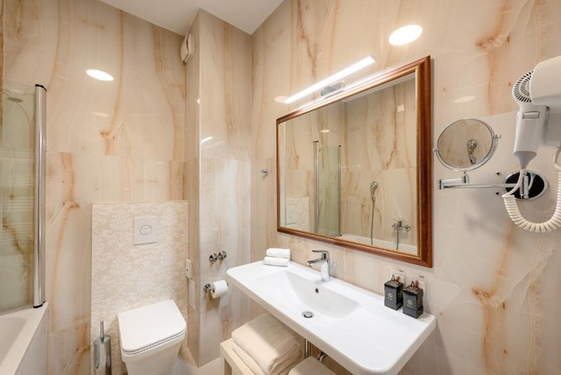 Hotel Cvita 9