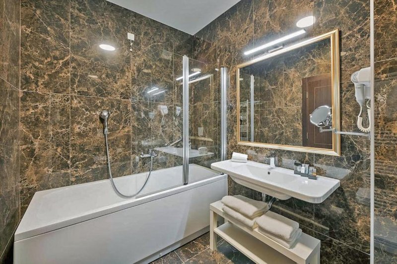 Hotel Cvita 16