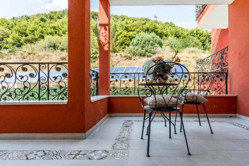 Hotel Cvita 18