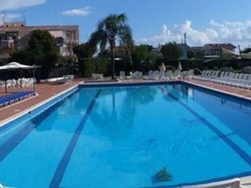 Hotel Relax 11