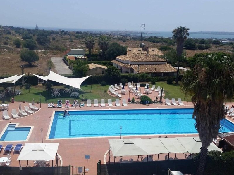 Hotel Relax 12