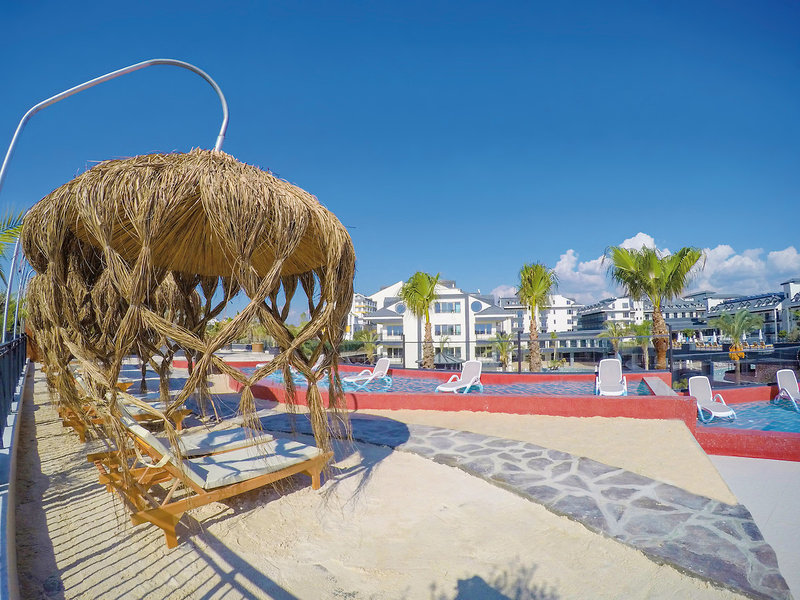 Dream World Palace 7