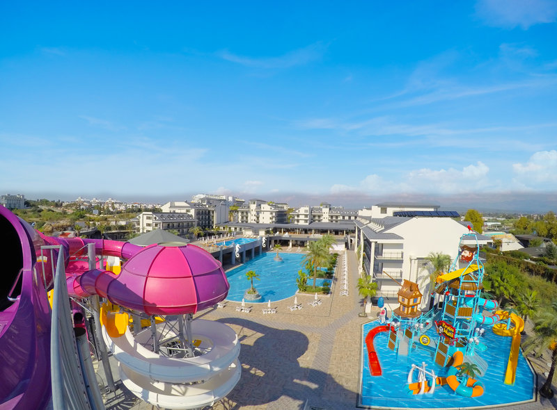 Dream World Palace 12