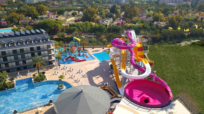 Dream World Palace 75