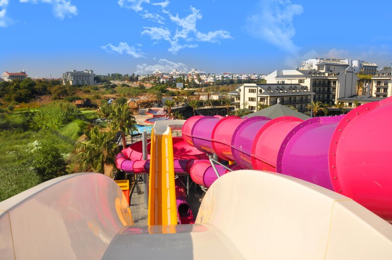 Dream World Palace 83