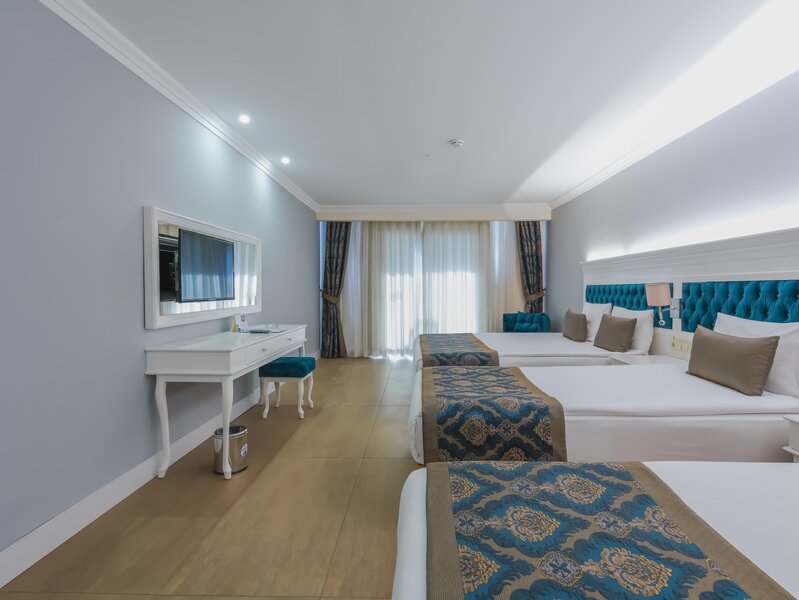 Dream World Palace 99