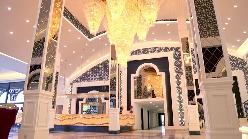 Dream World Palace 104