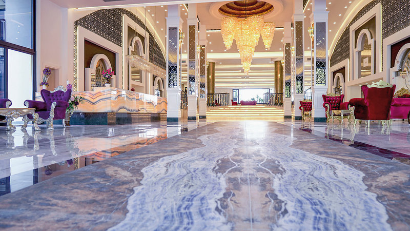 Dream World Palace 24