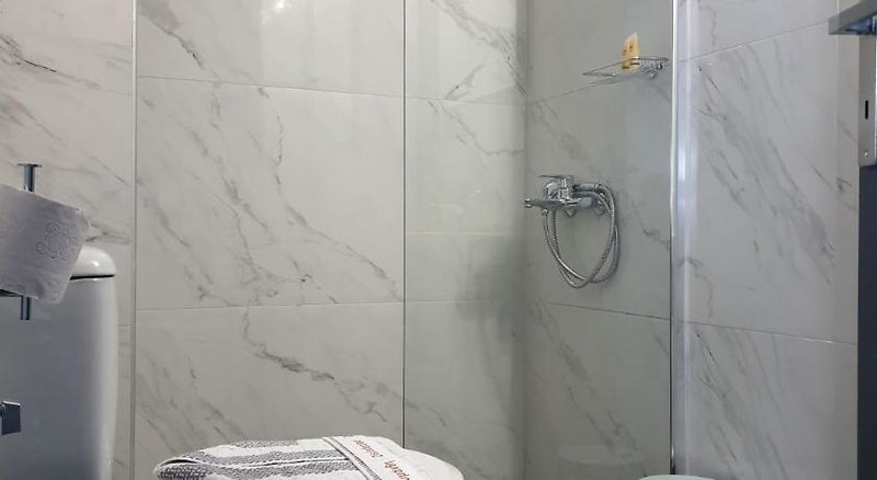 Blue Bay Suites 2 - Bathroom Example