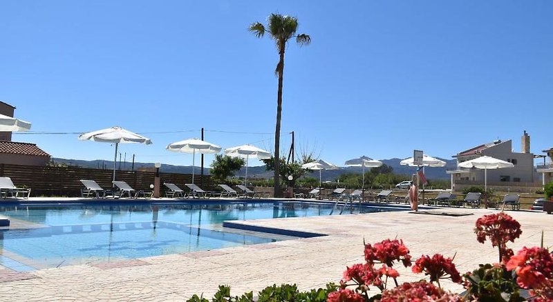 Blue Bay Suites 5 - Beach
