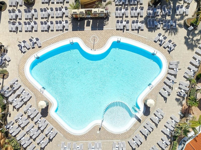 Apartamentos Monte Feliz 12