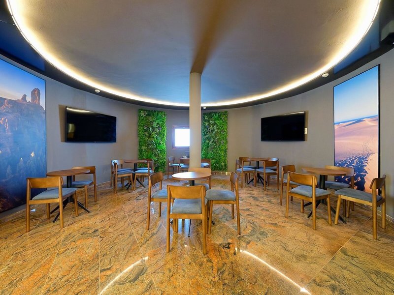 Apartamentos Monte Feliz 38