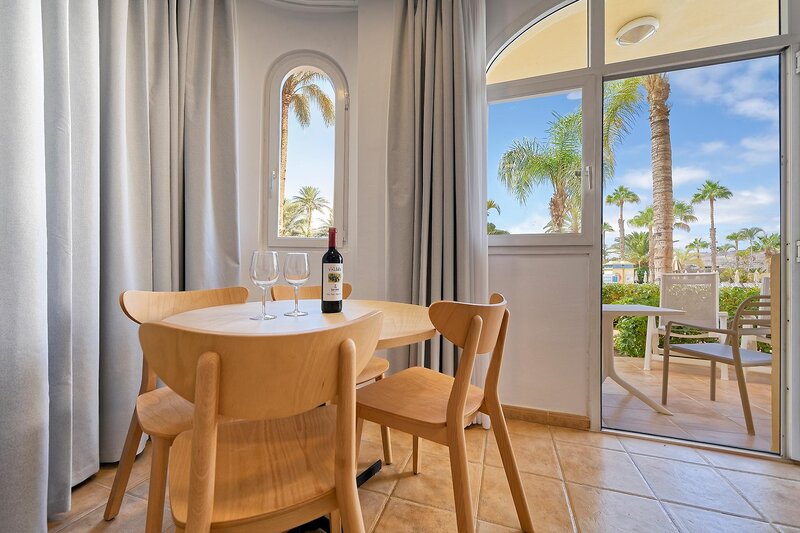 Apartamentos Monte Feliz 95