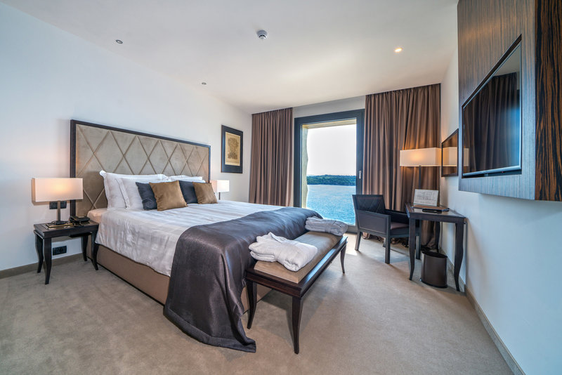 Bellevue Superior City Hotel 8