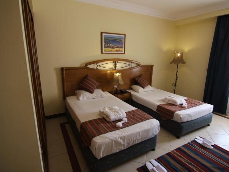 Coral Hills Resort 34