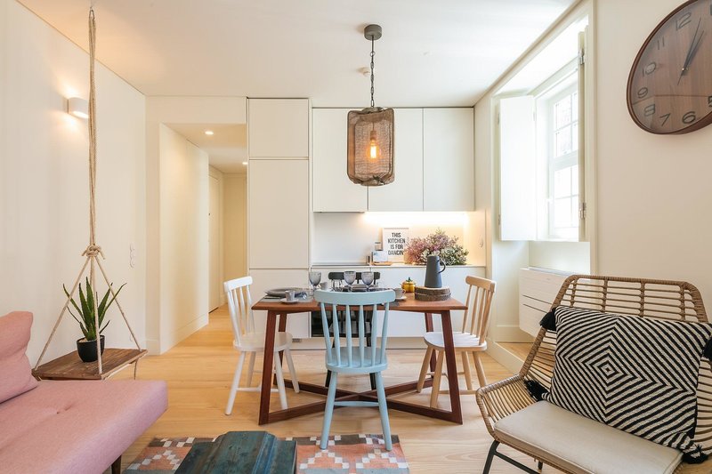 Almaria - Edificio Officina Real 8