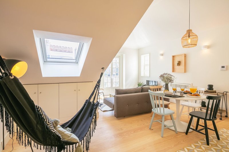 Almaria - Edificio Officina Real 10