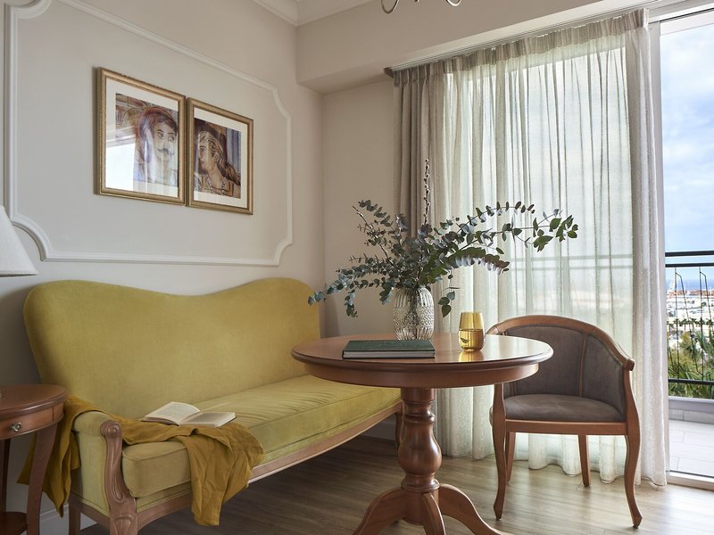 Legacy Gastro Suites 19