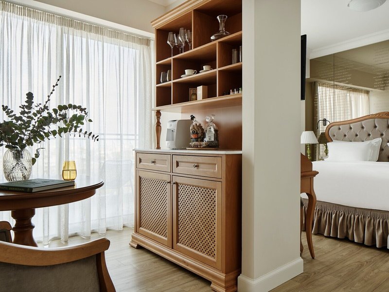 Legacy Gastro Suites 21