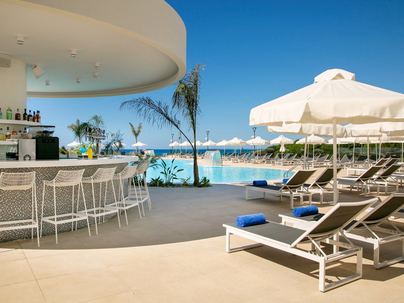 Nissiblu Beach Resort 11