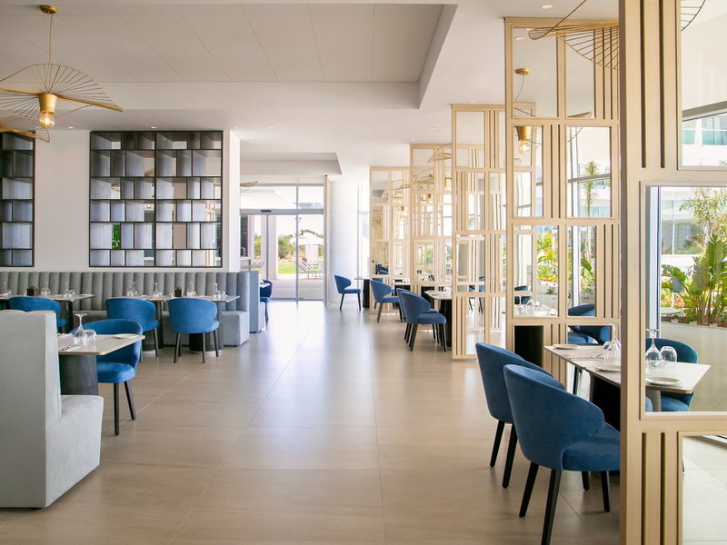 Nissiblu Beach Resort 12