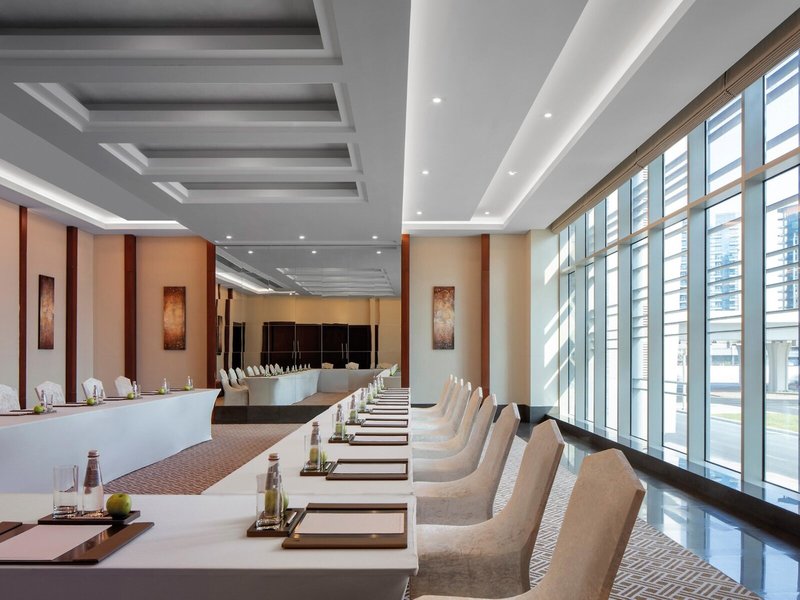 Grand Millennium Business Bay 12