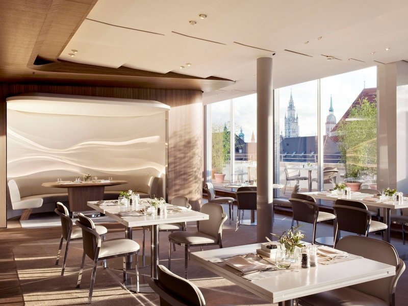 Bayerischer Hof München 13