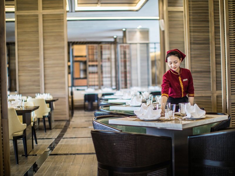 Vinpearl Resort & Golf Nam Hoi An 25