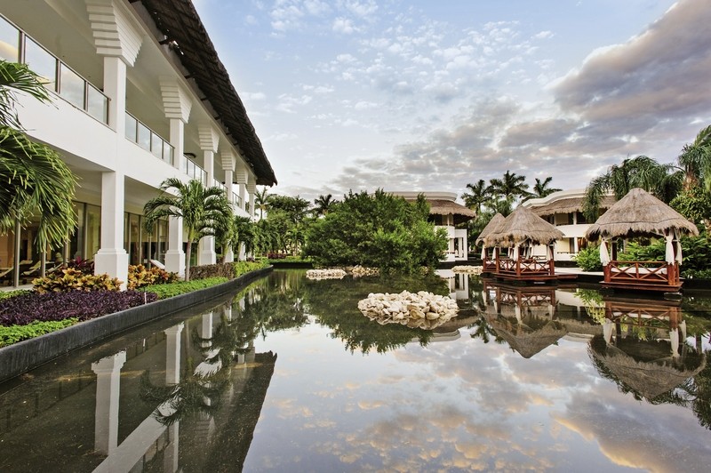 Grand Riviera Princess 3