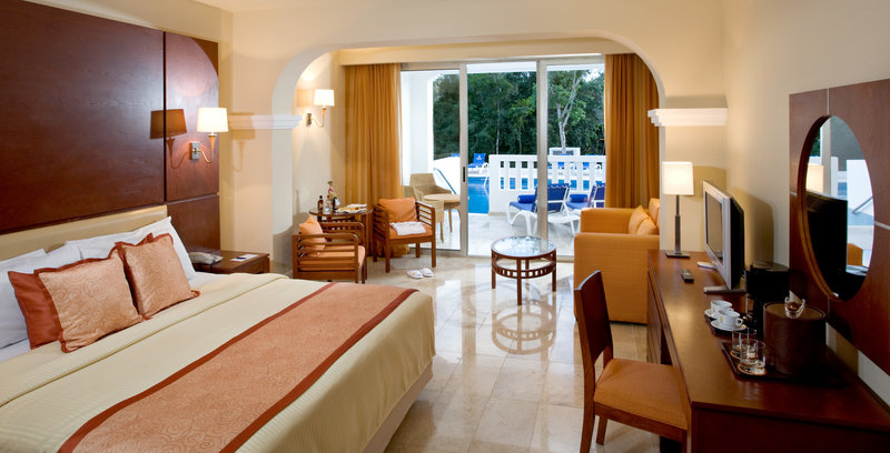Grand Riviera Princess 113