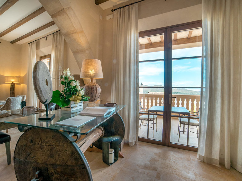 Hotel Creu de Tau Art 15