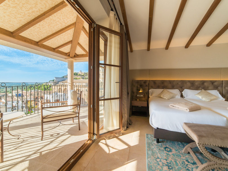 Hotel Creu de Tau Art 26