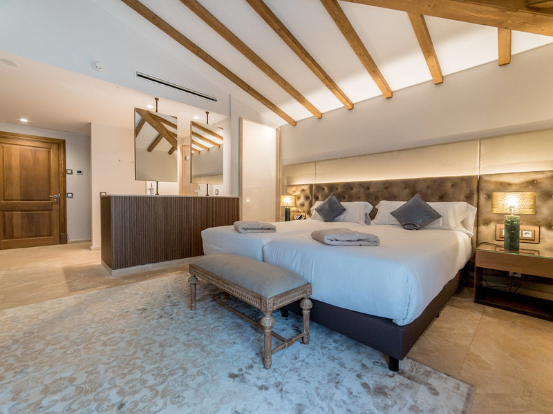 Hotel Creu de Tau Art 32