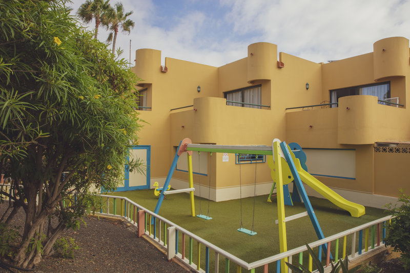 Atlantic Garden Beach Mate 16