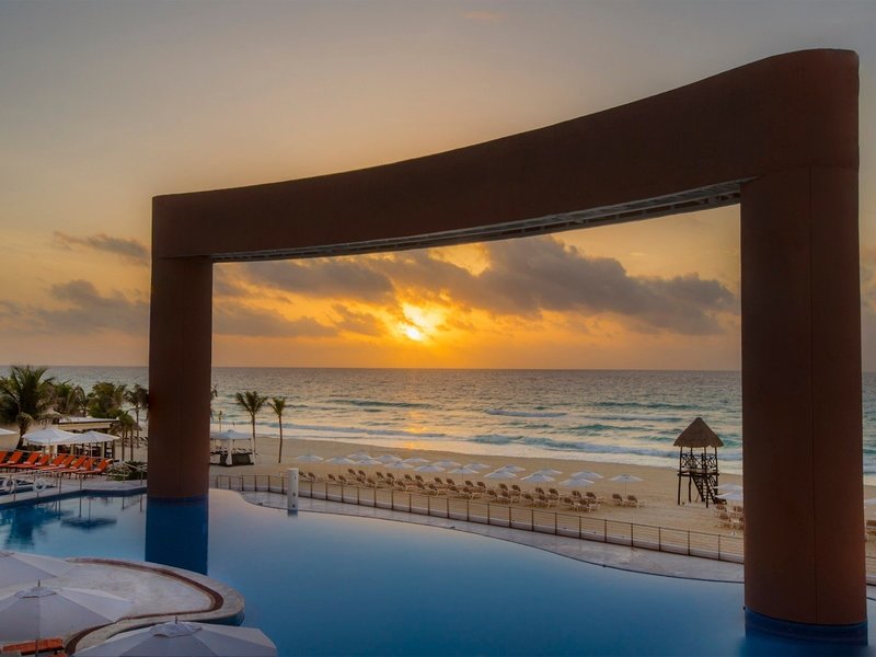 Beach Palace Resort 2