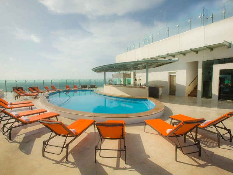 Beach Palace Resort 18