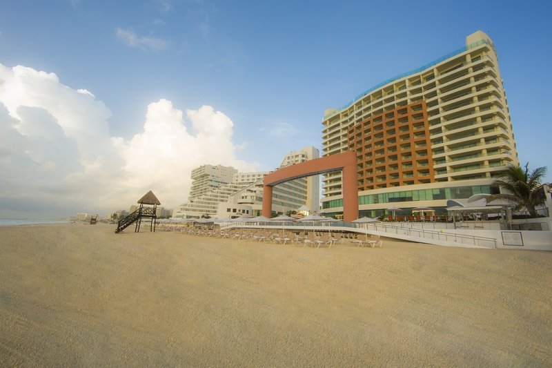 Beach Palace  1